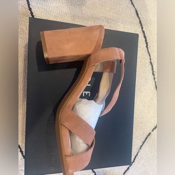 Summer block sandal Kadi Sandal Mocha Mousse, perfect party sandal NIB! - Picture 2 of 6